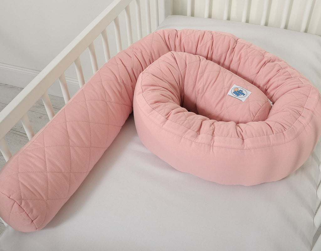 Cocon 2-en-1 nid de bebe et tour de lit serpent - Rose pastel
